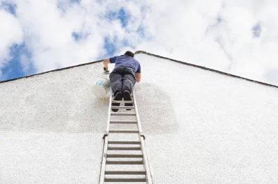 Peinture extérieure à Glaire — façades et ravalement